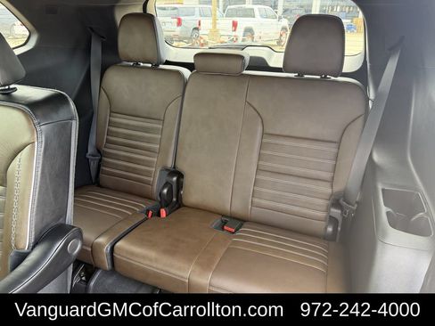 New 2026 GMC Acadia Denali Ultimate w/ LPO, Floor Liner Package AWD/4WD image 26