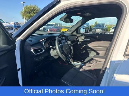 Used 2021 Chevrolet TrailBlazer RS w/ Sun and Liftgate Package FWD image 6