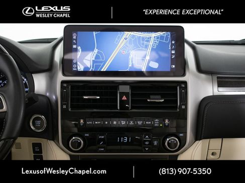 Used 2023 Lexus GX 460 Luxury AWD/4WD image 17
