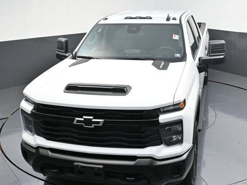 Used 2025 Chevrolet Silverado 2500 W/T image 47
