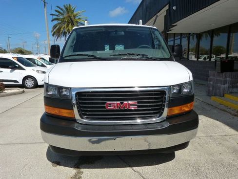 Used 2024 GMC Savana 2500 w/ Driver Convenience Package image 7