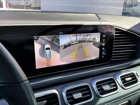 Used 2023 Mercedes-Benz GLS 450 4MATIC image 21