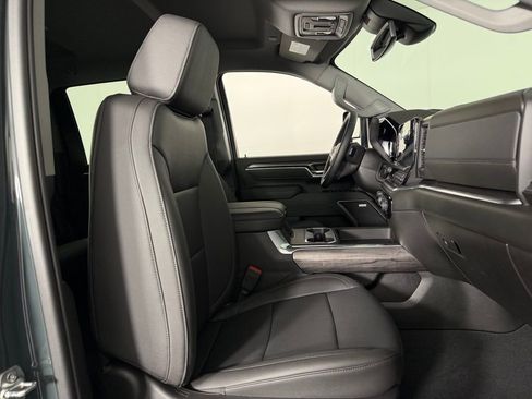 Used 2026 Chevrolet Silverado 3500 LTZ w/ LTZ Plus Package image 33