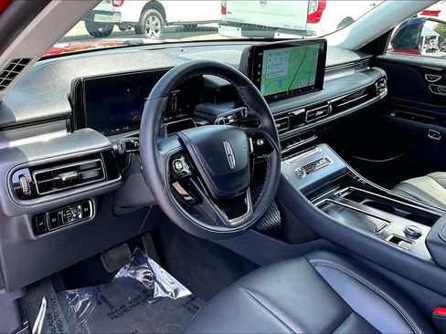 Used 2025 Lincoln Aviator 2WD w/ Jet Appearance Package image 18