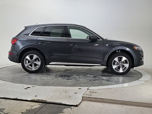 Used 2024 Audi Q5 2.0T Premium Plus w/ Premium Plus Package image 2