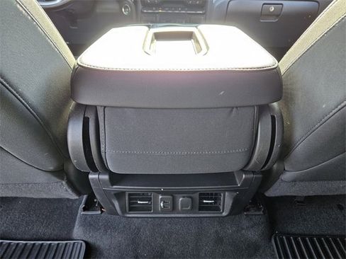 Used 2020 GMC Sierra 1500 SLE w/ SLE Value Package image 9