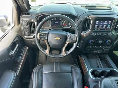 Used 2020 Chevrolet Silverado 2500 High Country image 31