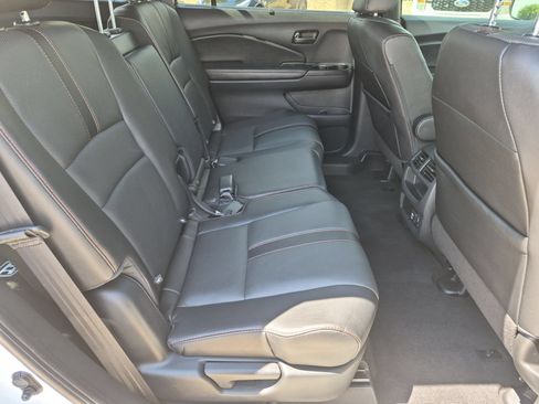 Certified 2022 Honda Passport TrailSport image 31