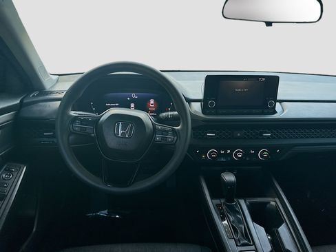 Certified 2025 Honda Accord SE image 20