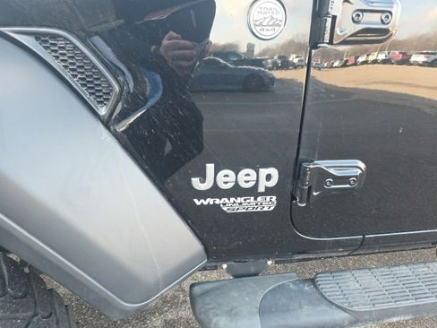 Used 2021 Jeep Wrangler Unlimited Sport image 5