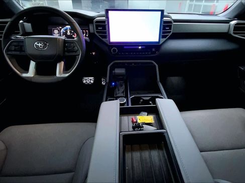Used 2025 Toyota Tundra Limited image 14