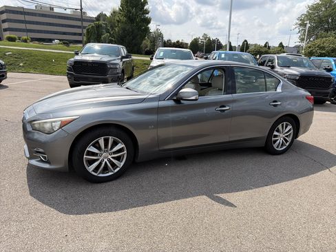Used 2015 INFINITI Q50 Premium w/ Navigation Package AWD/4WD image 9