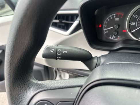 Used 2022 Toyota Corolla LE image 15