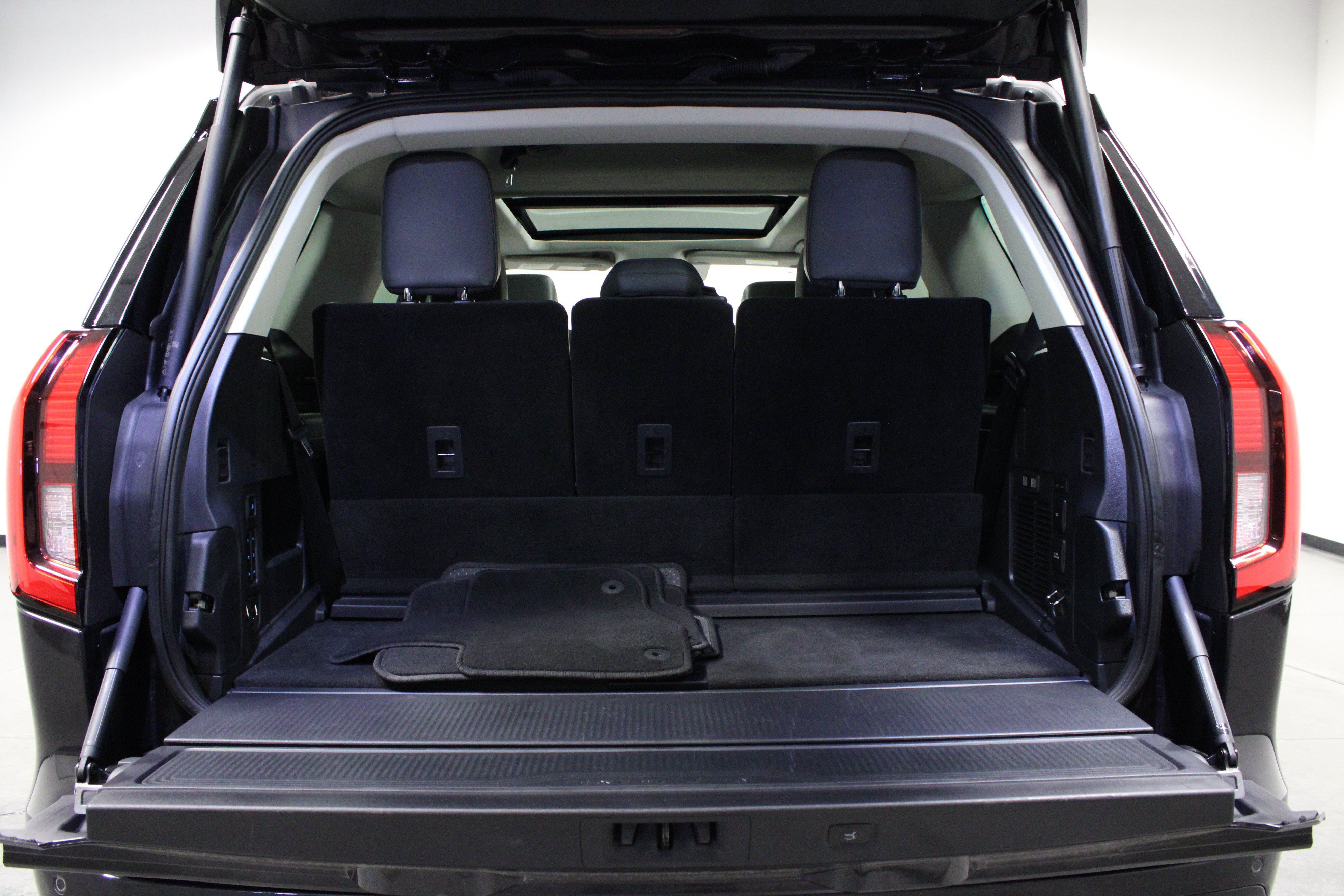 Used 2025 Ford Expedition Active AWD/4WD image 15