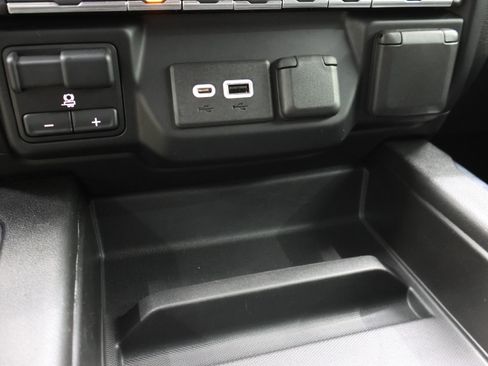 Used 2022 Chevrolet Silverado 1500 RST w/ Redline Edition AWD/4WD image 47