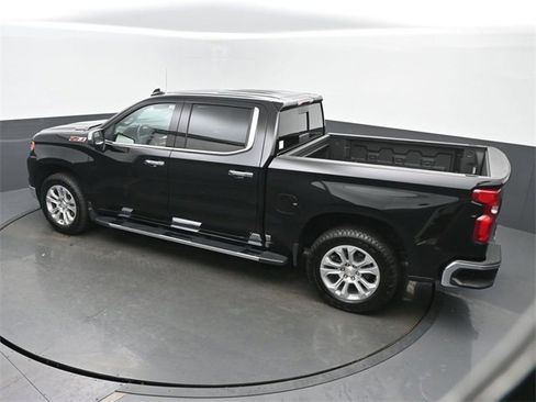 Used 2025 Chevrolet Silverado 1500 LTZ w/ LTZ Premium Package image 40