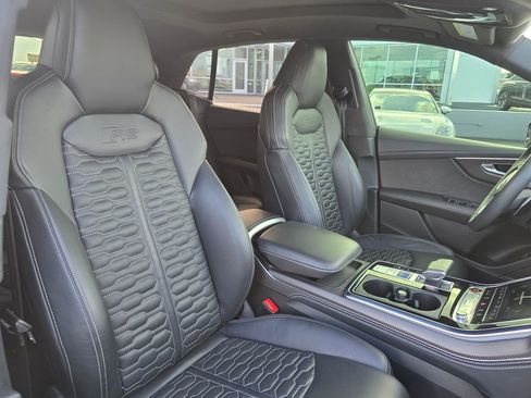 Used 2023 Audi RS Q8 w/ Black Optic Package image 13