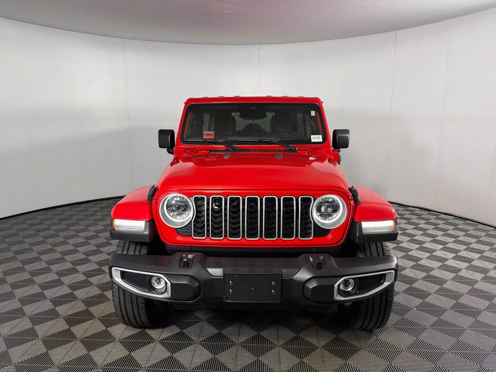 Used 2025 Jeep Wrangler Unlimited Sahara AWD/4WD image 9
