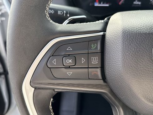 Used 2024 Jeep Grand Cherokee L Laredo w/ Luxury Tech Group I image 21