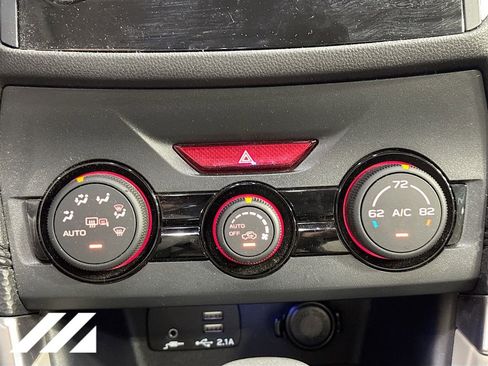 Certified 2023 Subaru Forester Premium image 17