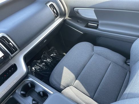 New 2026 Ford Expedition Active RWD image 16