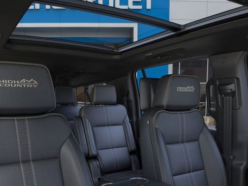 New 2026 Chevrolet Suburban High Country image 26