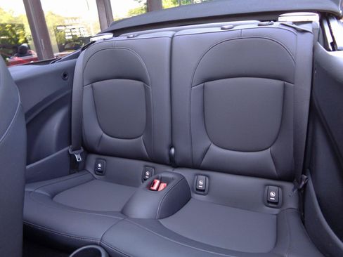 Used 2024 MINI Cooper S FWD image 18
