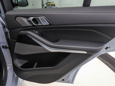 New 2026 BMW X5 xDrive50e w/ M Sport Package image 26