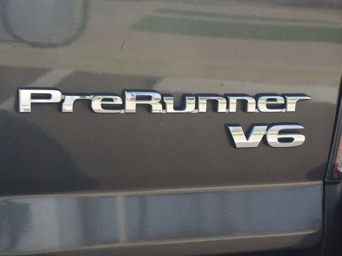 Used 2014 Toyota Tacoma PreRunner image 15