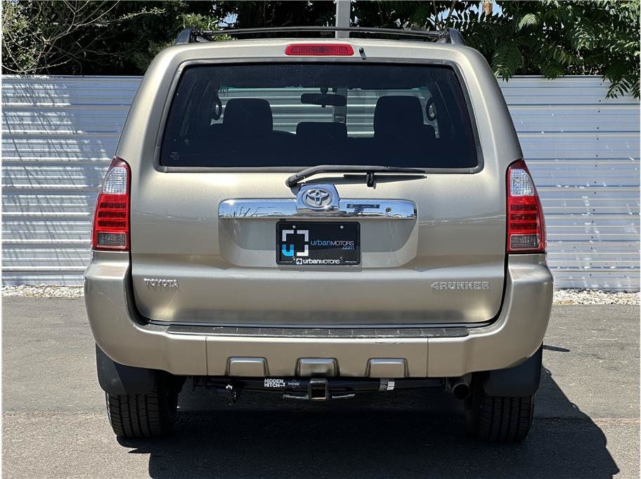 Used 2008 Toyota 4Runner SR5 AWD/4WD image 11