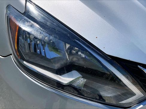 Used 2018 Nissan Sentra SL FWD image 28