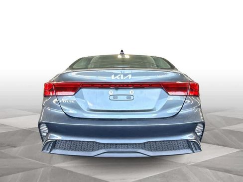 Certified 2024 Kia Forte LXS FWD image 7