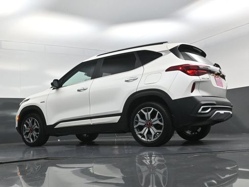 Used 2021 Kia Seltos SX w/ SX Sunroof Package AWD/4WD image 20