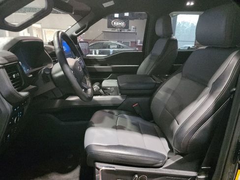 Used 2023 Ford F150 Lightning Lariat image 5