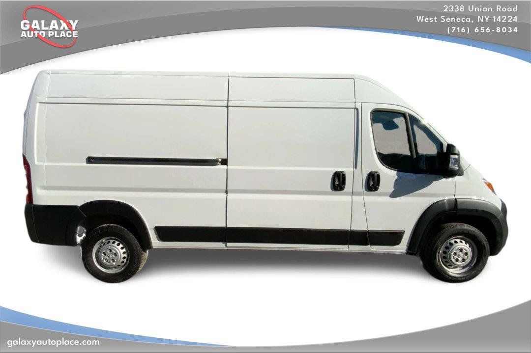 Used 2025 RAM ProMaster 3500 w/ Convenience Group FWD image 4