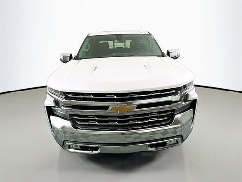 Used 2020 Chevrolet Silverado 1500 LTZ w/ LTZ Premium Package image 2