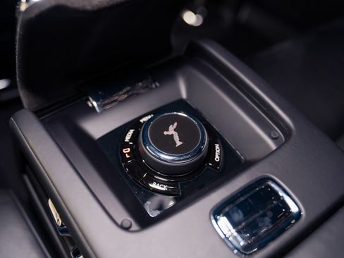 Used 2020 Rolls-Royce Phantom Sedan RWD image 19