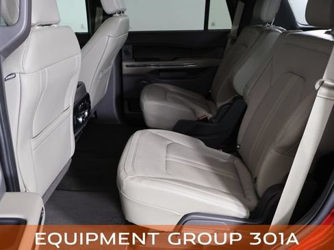 Used 2019 Ford Expedition Limited w/ Equipment Group 301A AWD/4WD image 20