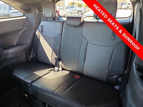 Used 2023 Toyota Sienna XSE w/ XSE Plus Package image 10
