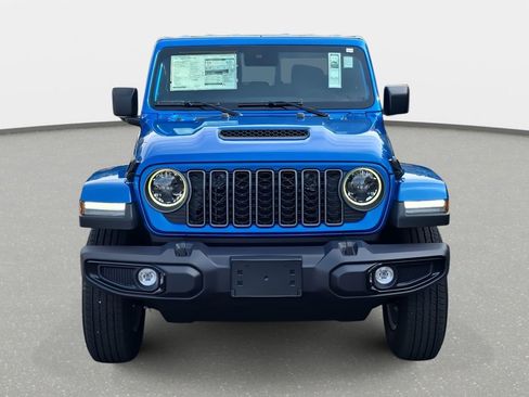 New 2025 Jeep Gladiator Sport image 2
