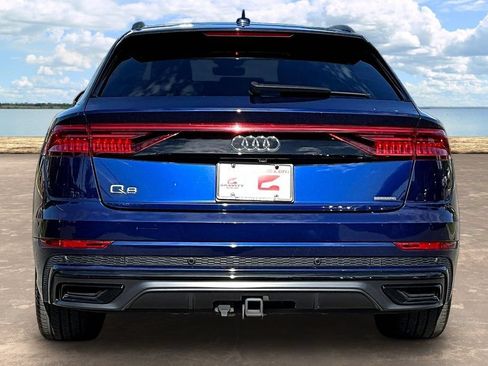 Used 2019 Audi Q8 Prestige w/ Adaptive Chassis Package AWD/4WD image 5