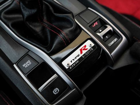 Used 2017 Honda Civic Type R image 28