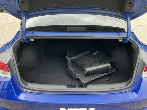 Used 2022 Hyundai Elantra Limited w/ Cargo Package FWD image 29