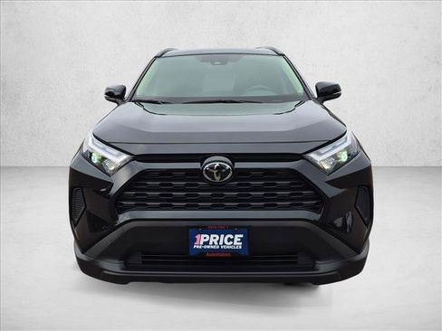 Used 2025 Toyota RAV4 XLE w/ Weather Package AWD/4WD image 2