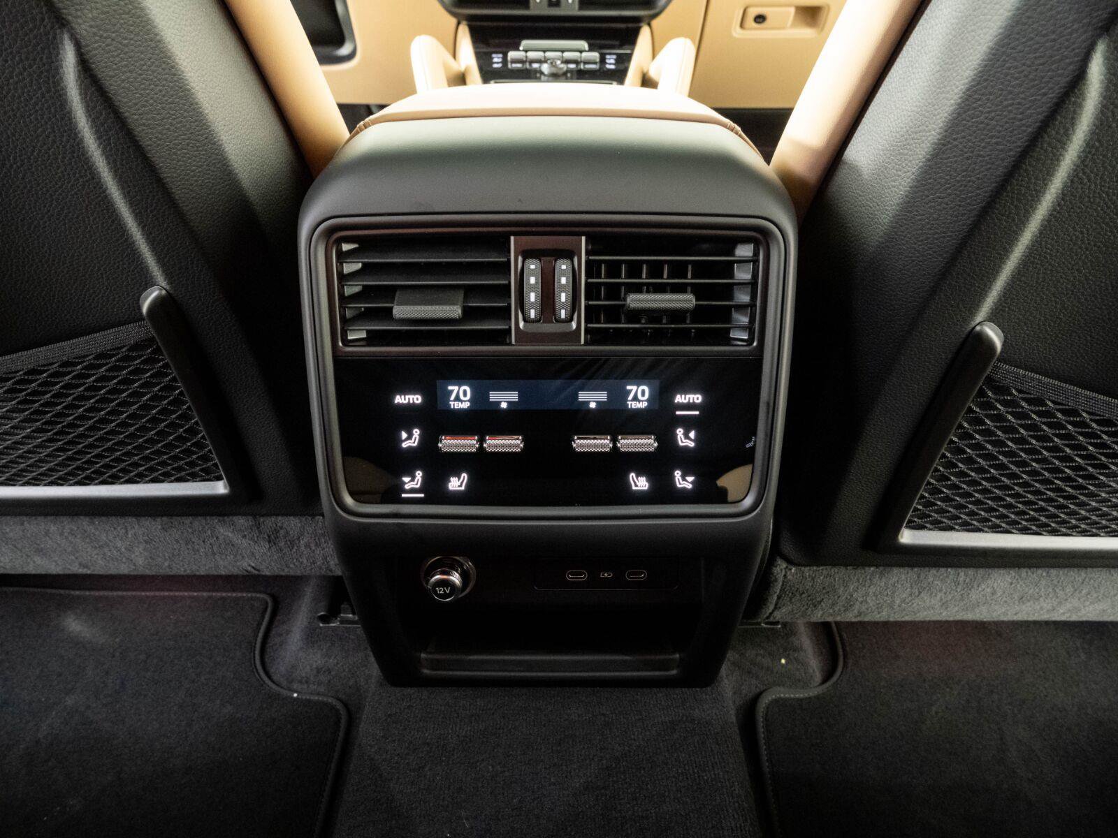 Certified 2026 Porsche Cayenne GTS AWD/4WD image 21