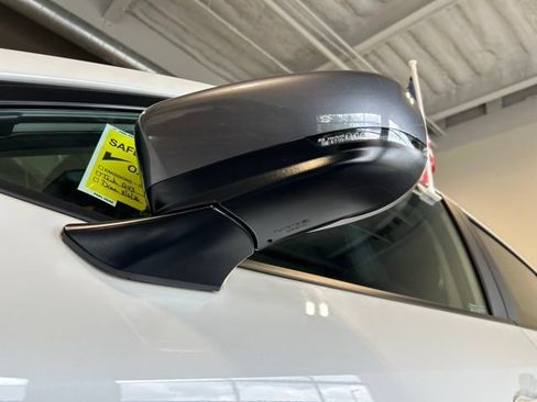 Used 2026 Subaru Crosstrek 2.5i Premium AWD/4WD image 39