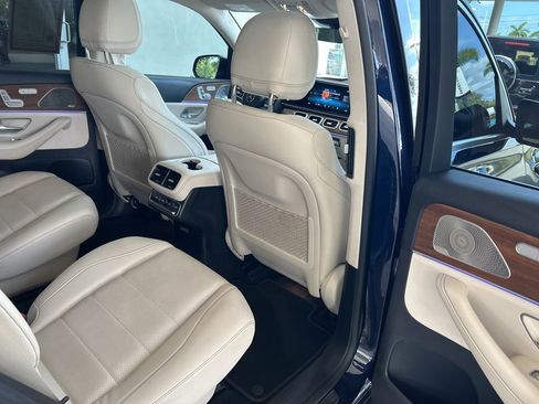 Used 2022 Mercedes-Benz GLS 450 4MATIC image 34