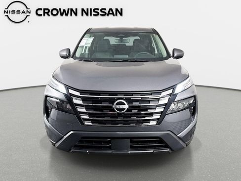 Certified 2026 Nissan Rogue SV FWD image 2