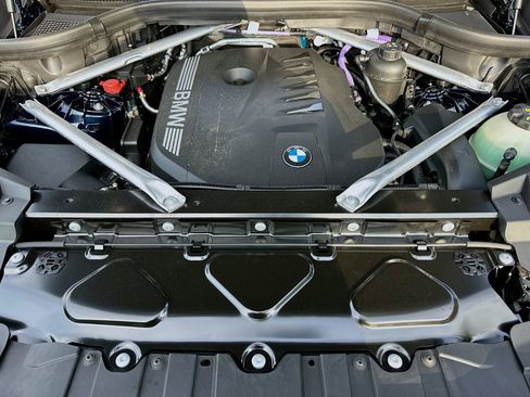 New 2026 BMW X5 sDrive40i w/ M Sport Package RWD image 23