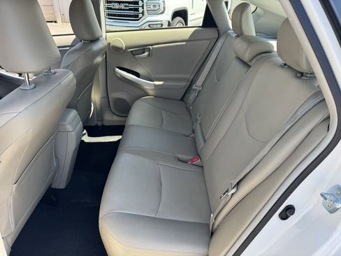 Used 2013 Toyota Prius Four image 17